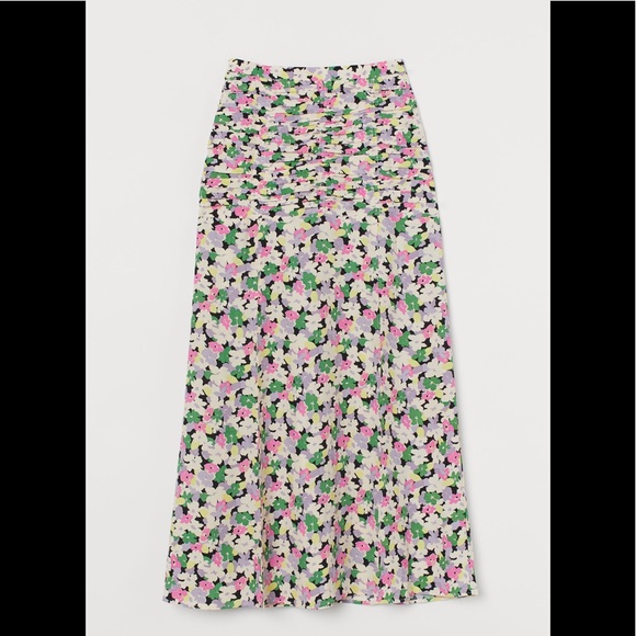 NWT H&M Cream Multicolored Floral Skirt size 10 - Picture 2 of 5